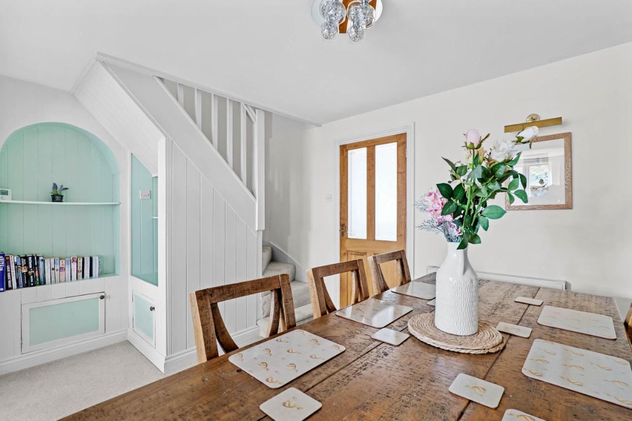Wheelbarrow Cottage Bengeworth エクステリア 写真